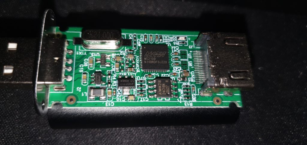 Internals of a $12 HDMI capture card