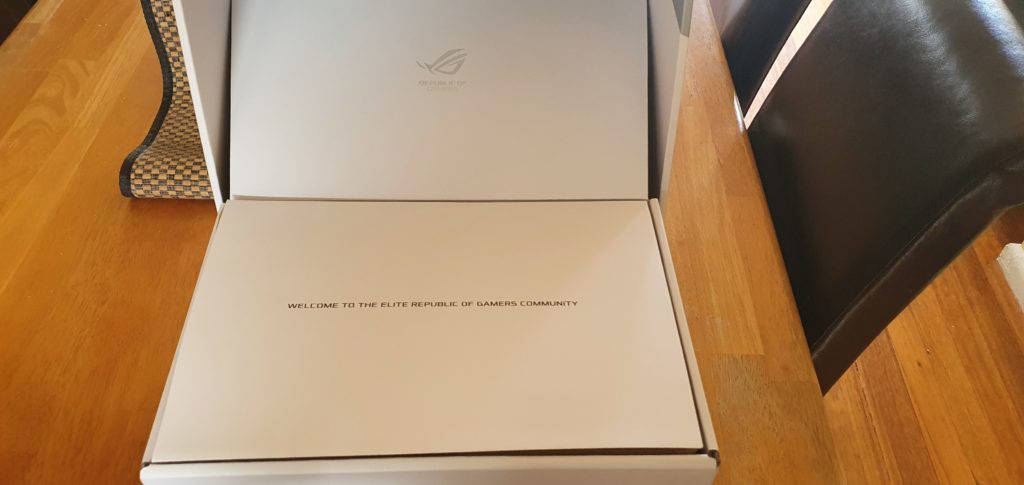 ASUS Rog Strix LC 240 welcome note